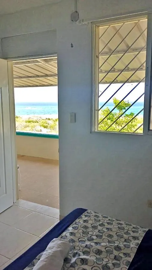 לינה וארוחת בוקר Brisas Del Atlantico